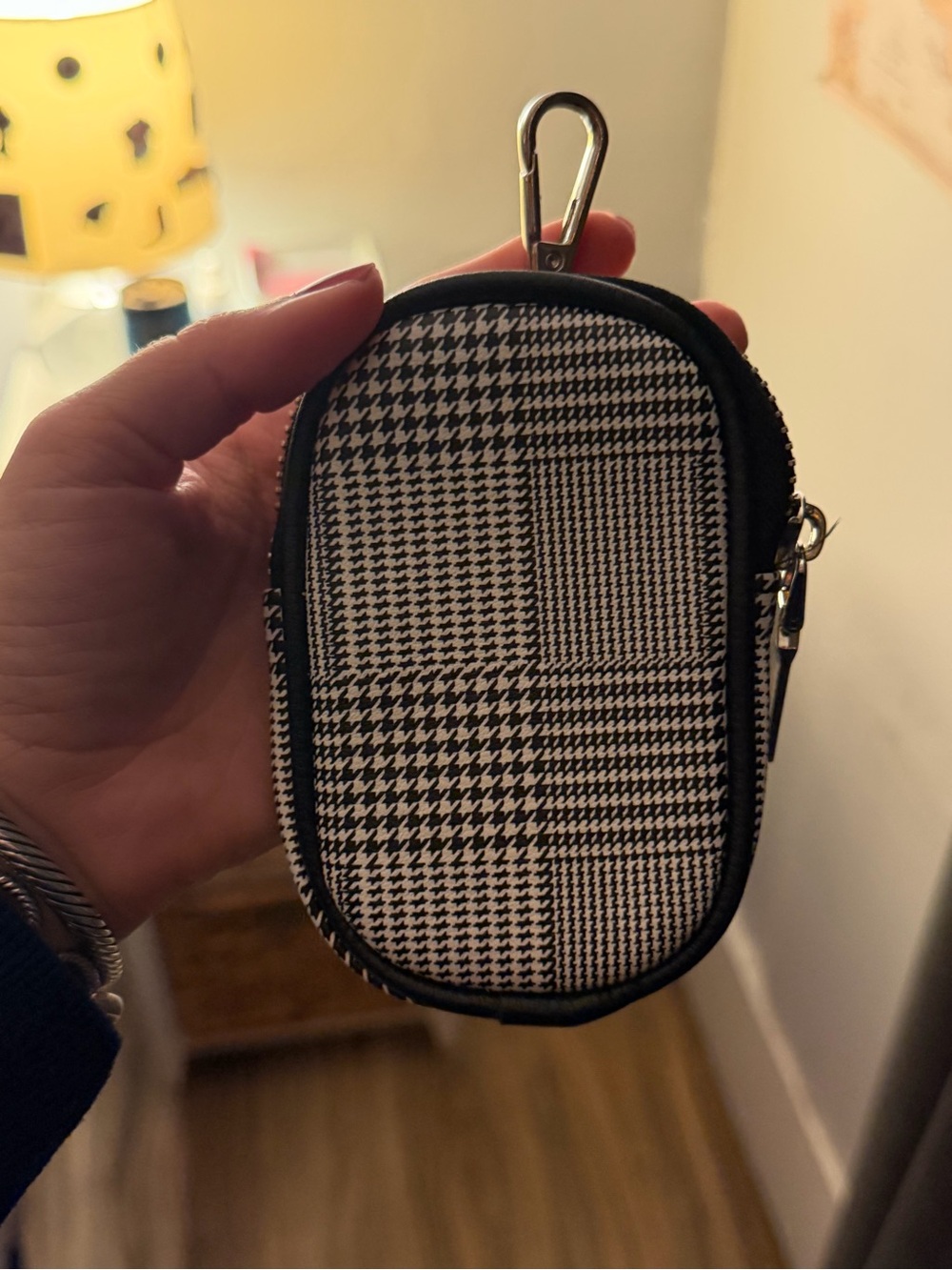 Black & White Houndstooth Zip Key Pouch